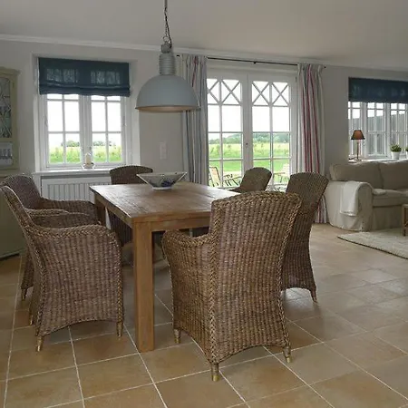 Holiday home Haus Seefahrer 1 Borgsum